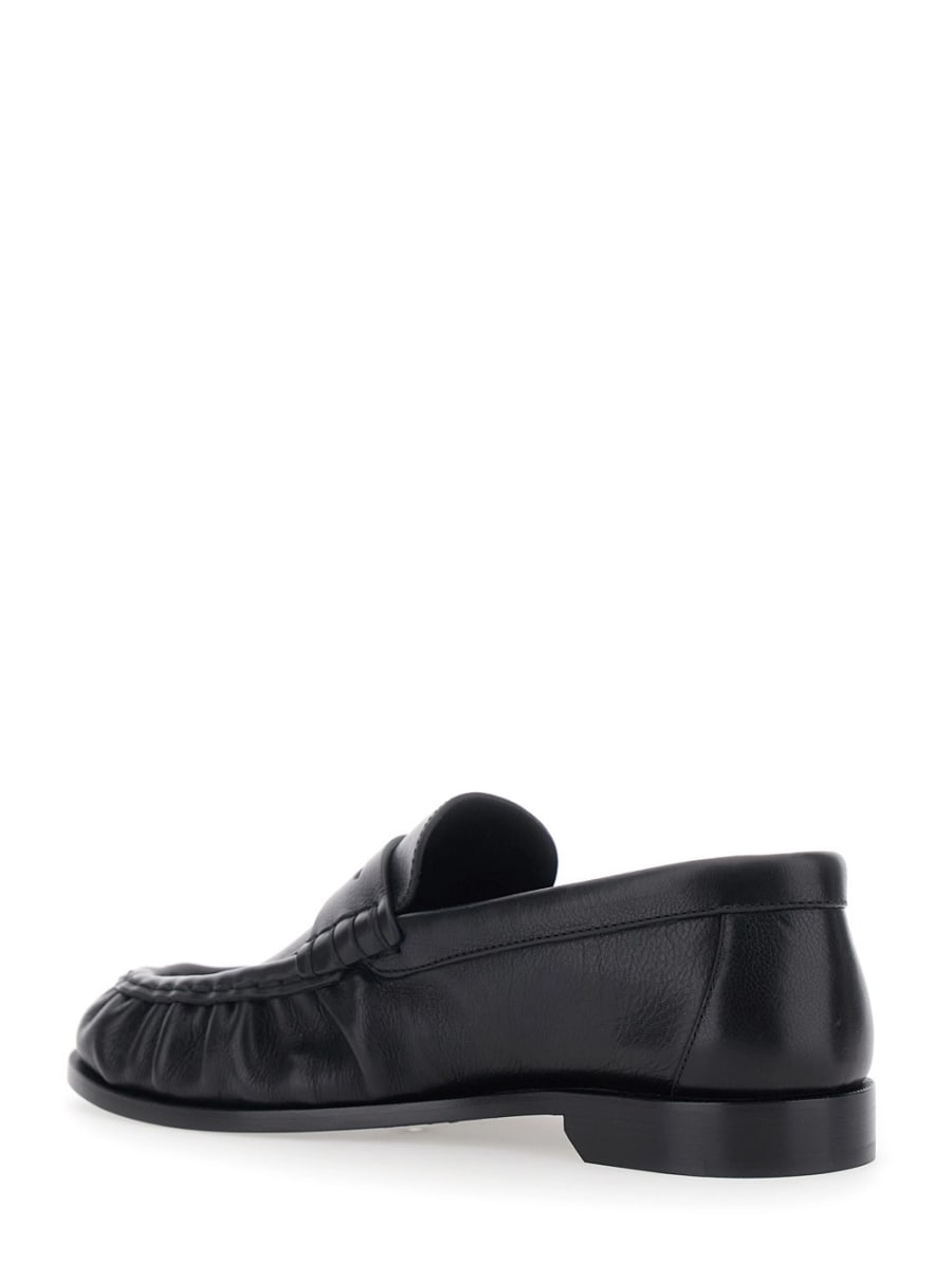 Saint Laurent Mocassini 'Le Loafer' con punta arrotondata e placca Cassandre in Pelle Neri Donna, view 3