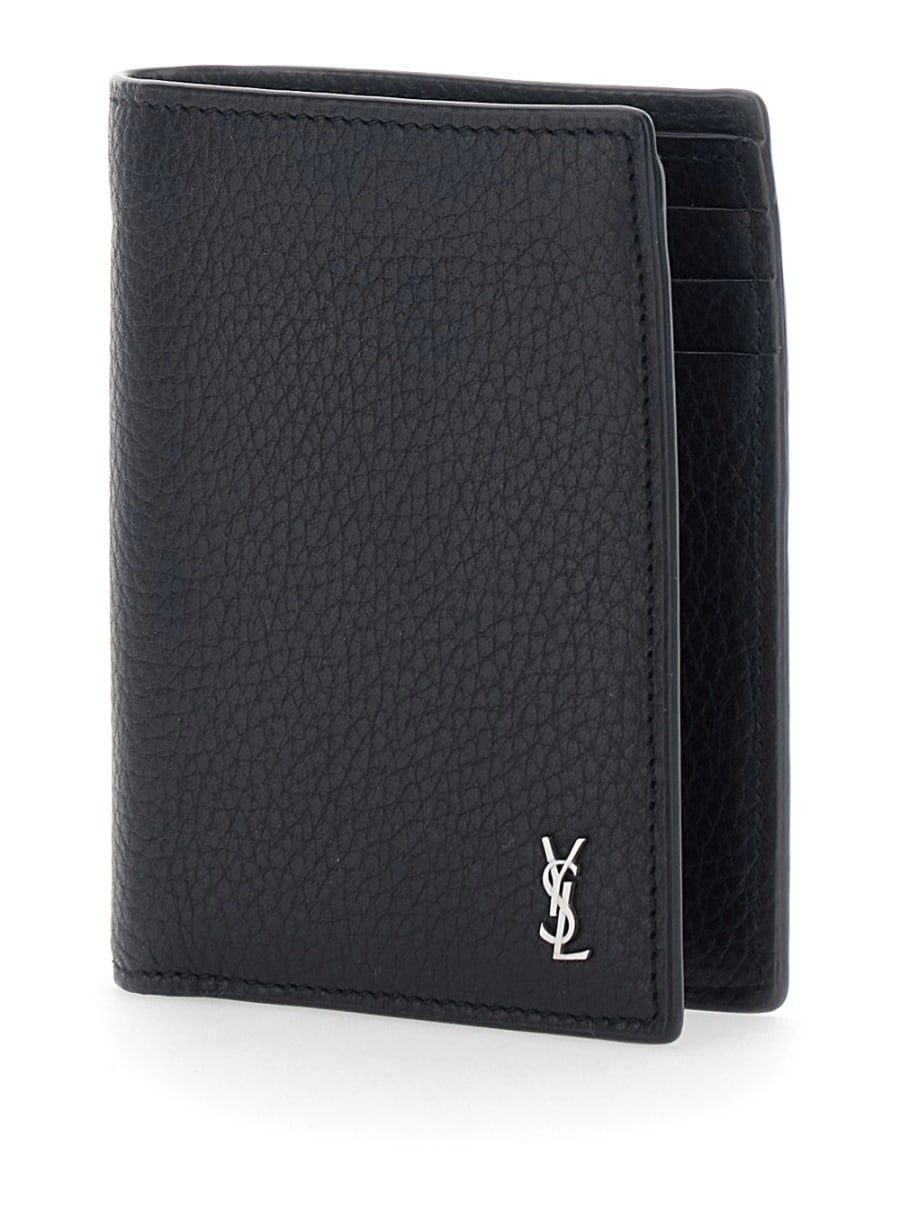 Saint Laurent Portacarte 'Cassandre' con Placca sul Fronte in Pelle Martellata Nero Uomo, view 2