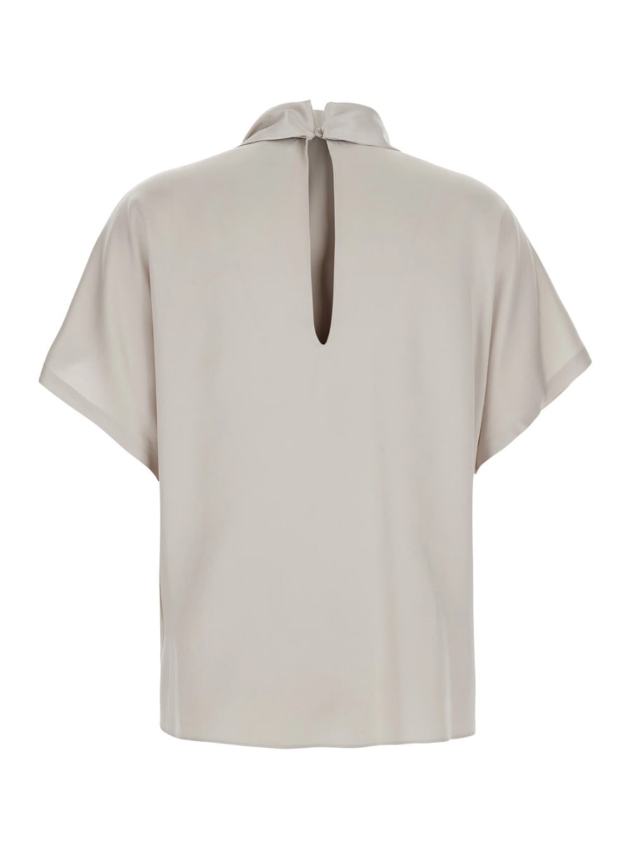 Brunello Cucinelli Blusa con collo con fiocco e decorazione con Monile in seta beige donna, view 2