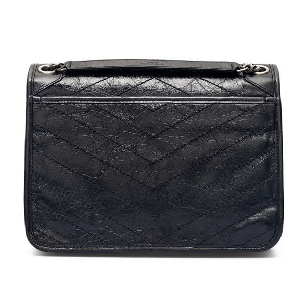 Saint Laurent Borsa Niki media in pelle increspata, view 2