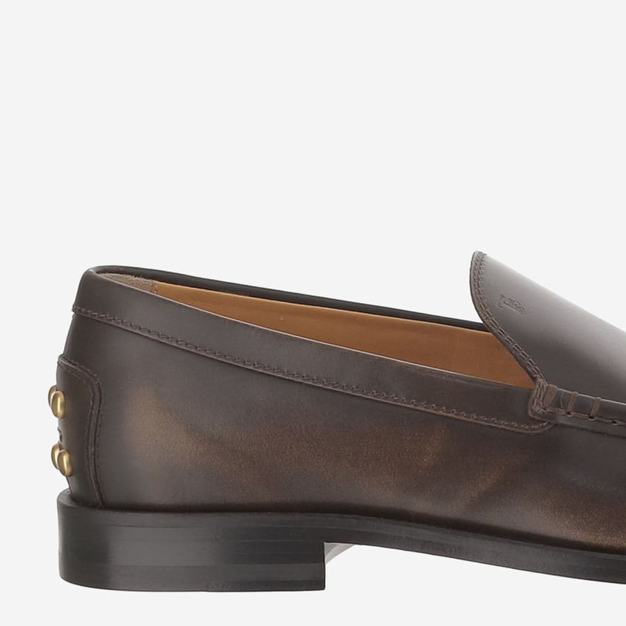 Tod's MOCASSINI IN PELLE CON CON BORCHIE POSTERIORI, view 5