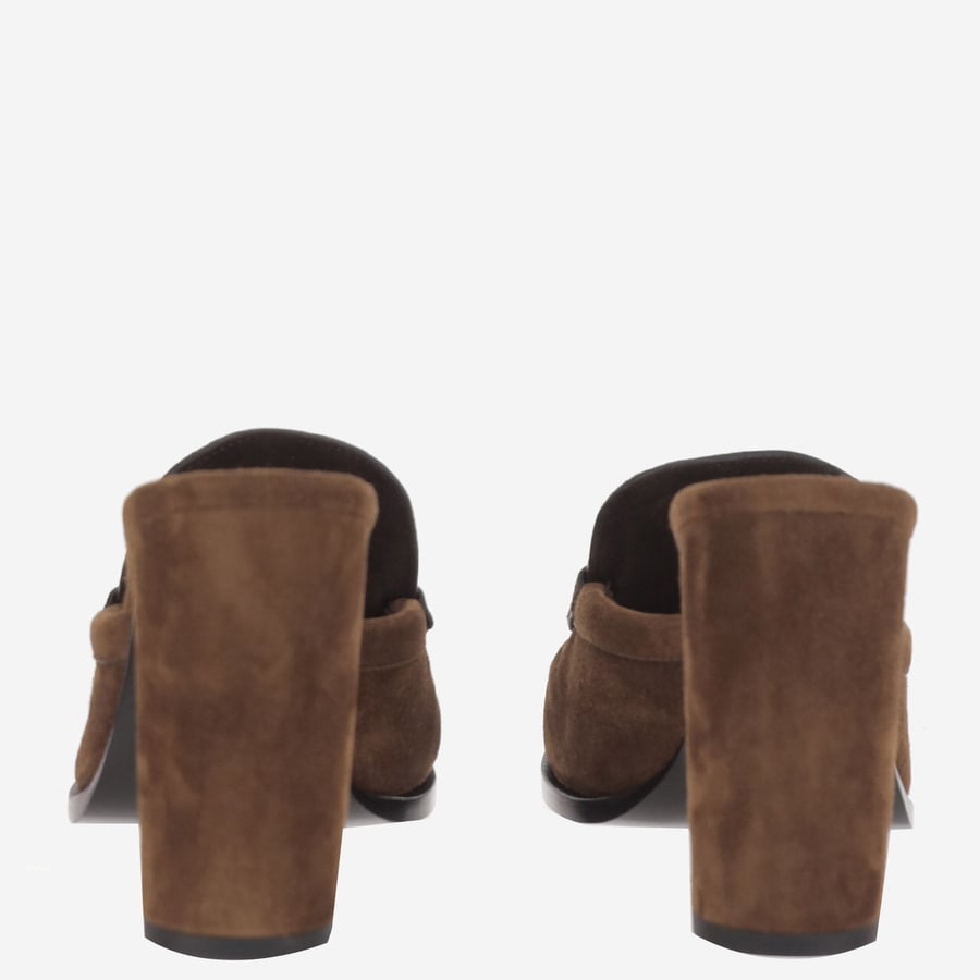 Saint Laurent Décolleté mocassino in suede con logo, view 3