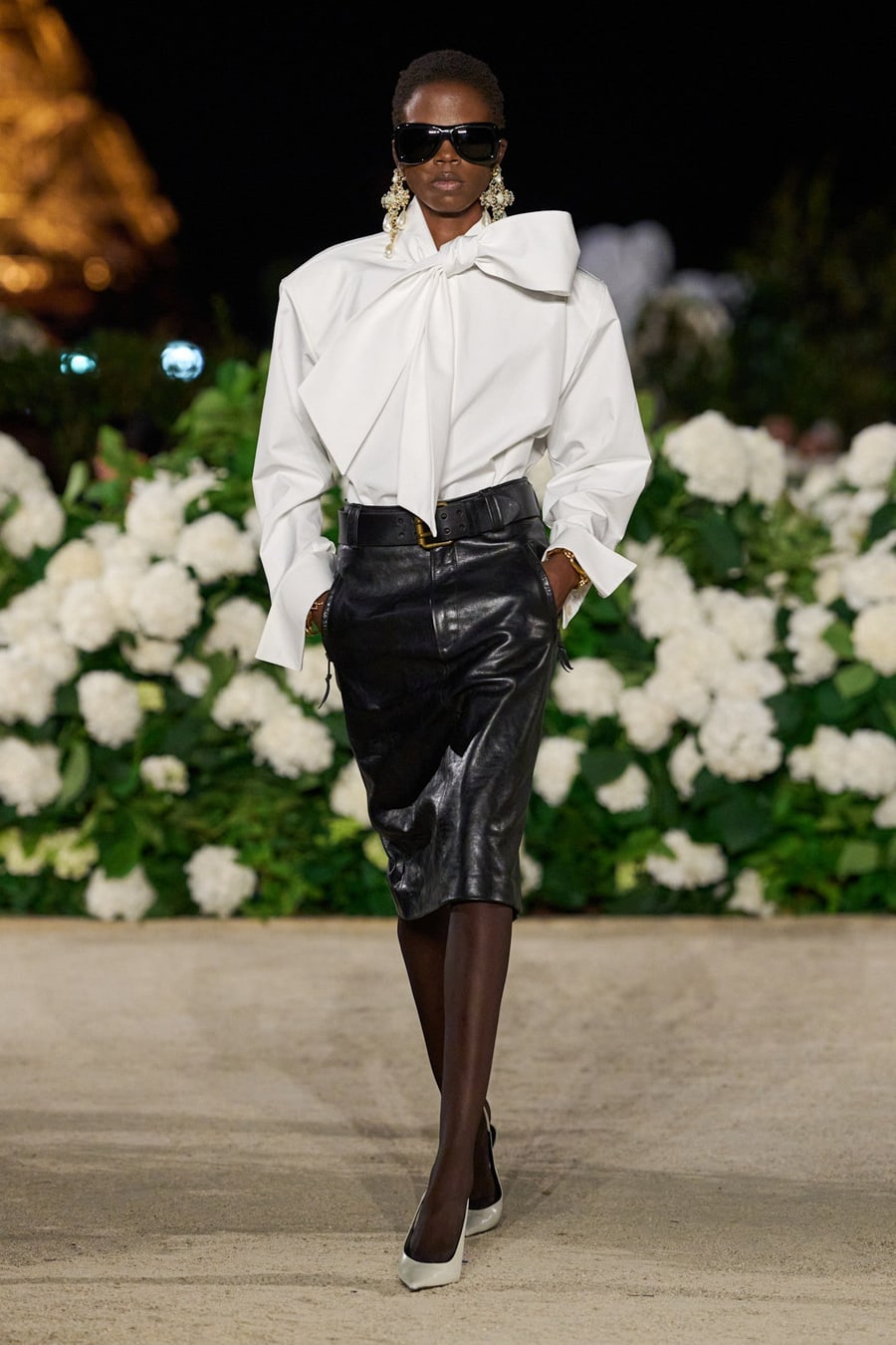 Saint Laurent Belted Pencil Skirt in Creased Leather, view 7