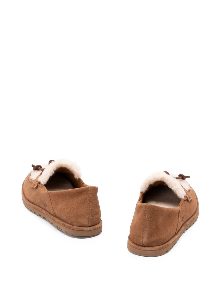 UGG Zora Loafer mocassino in camoscio beige, view 3
