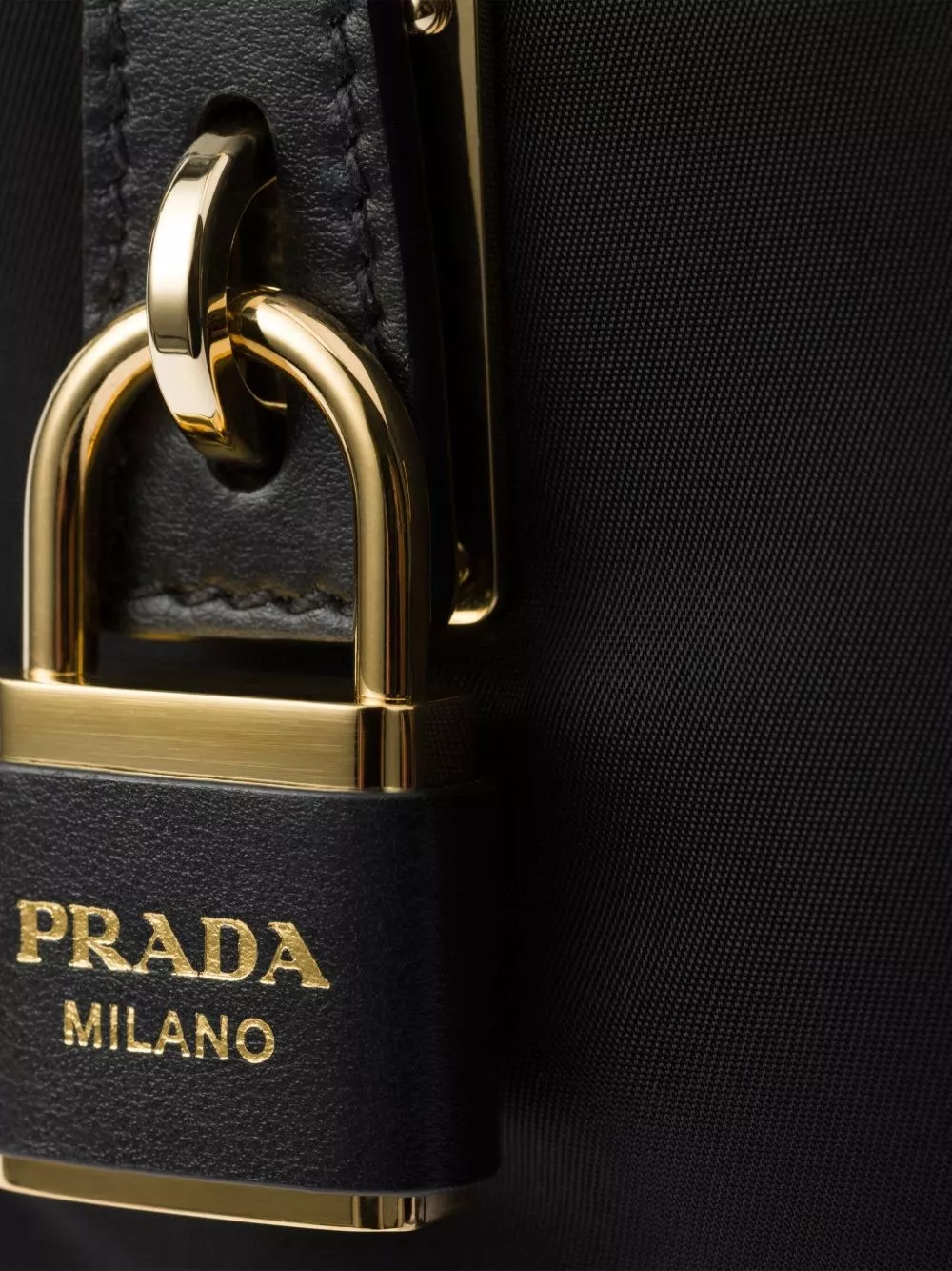 Prada Borsa a spalla in re-nylon e pelle, view 2