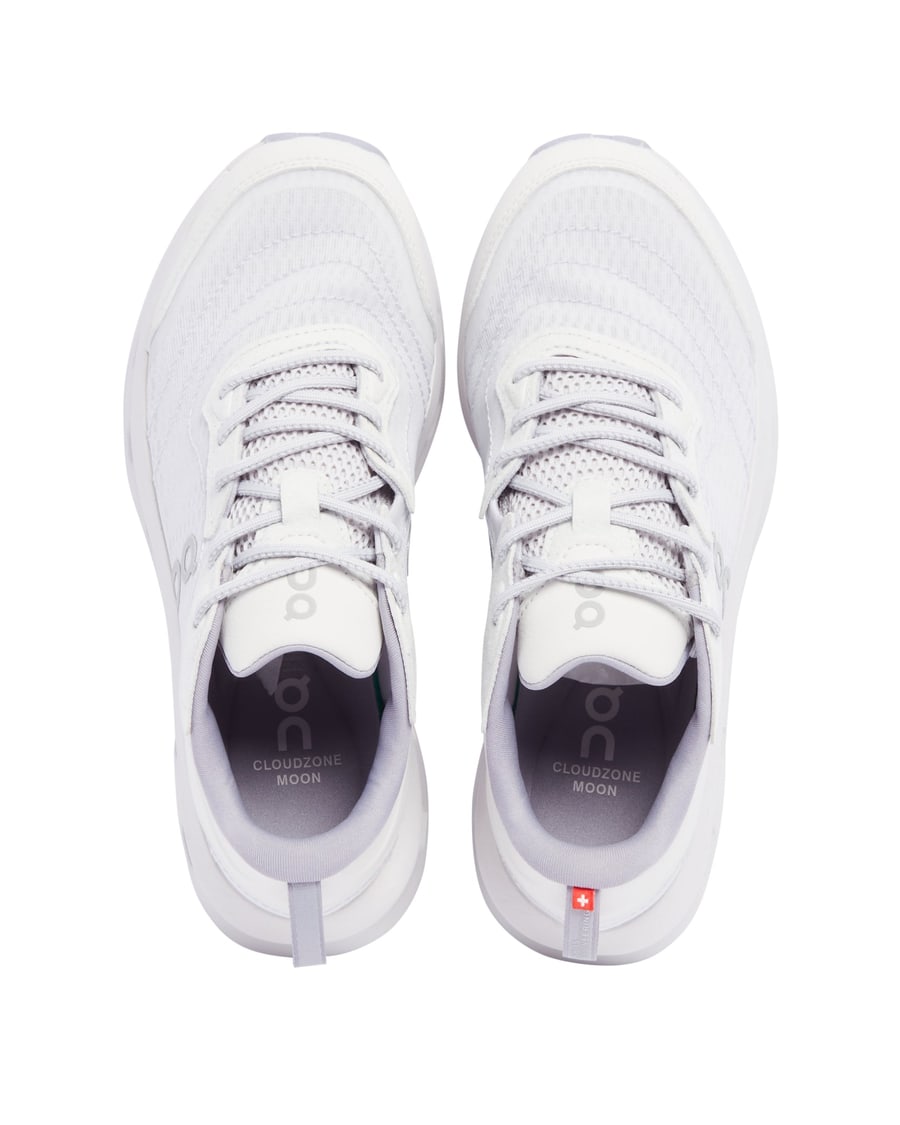 ON Zendaya x ON Sneakers Cloudzone Moon Bianche, view 3