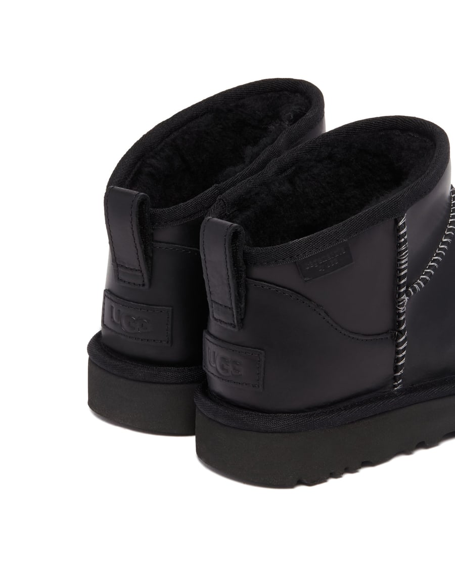 UGG Stivali Classic Ultra Mini Leather Regenerate Neri, view 6