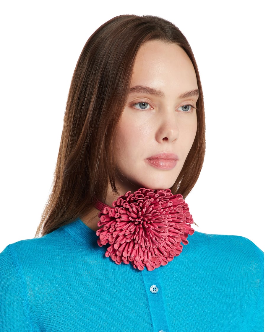 Alaïa Choker Fiore In Pelle Rosa, view 3