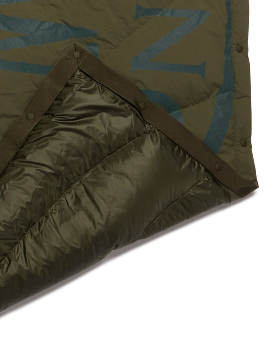 MONCLER GENIUS Moncler Genius x Pharrell Williams Logo Comforter, view 7