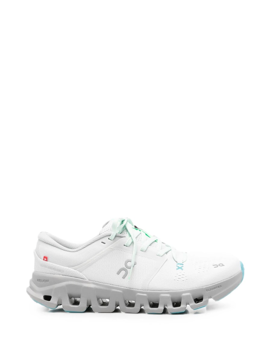 On Running On Running Cloud X 5 Sneakers