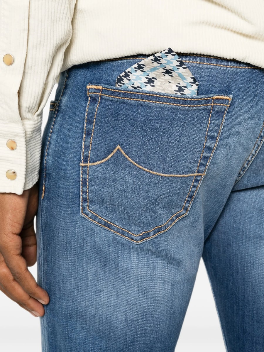 Jacob Cohën Jacob Cohën Faded-effect Logo-patch Jeans, view 3