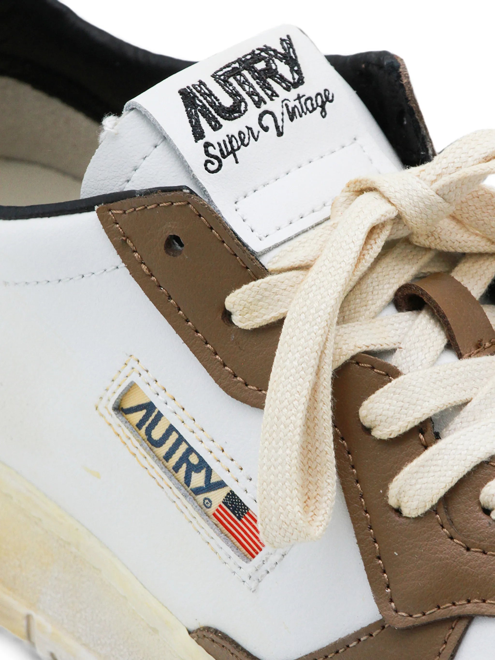 Autry Autry Super Vintage Leather Sneakers, view 2
