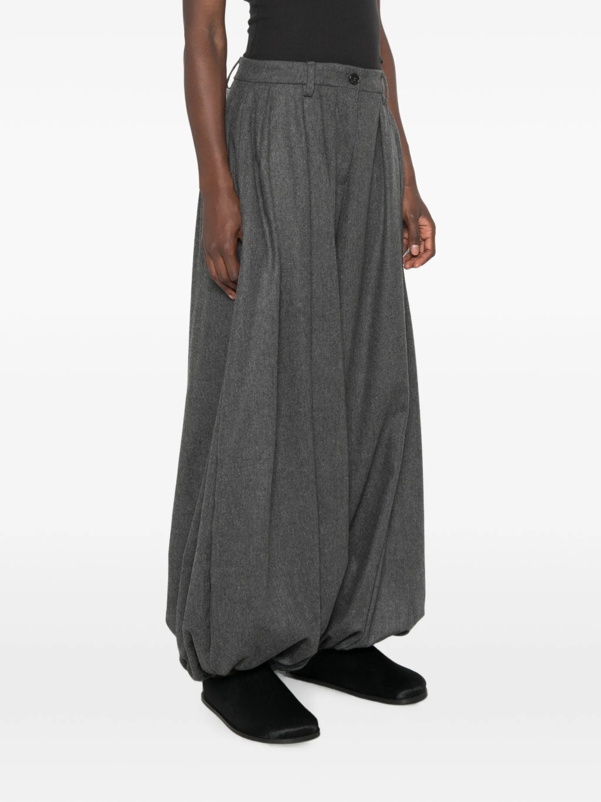 Thelatest Thelatest Pleated Balloon-hem Pants, view 2