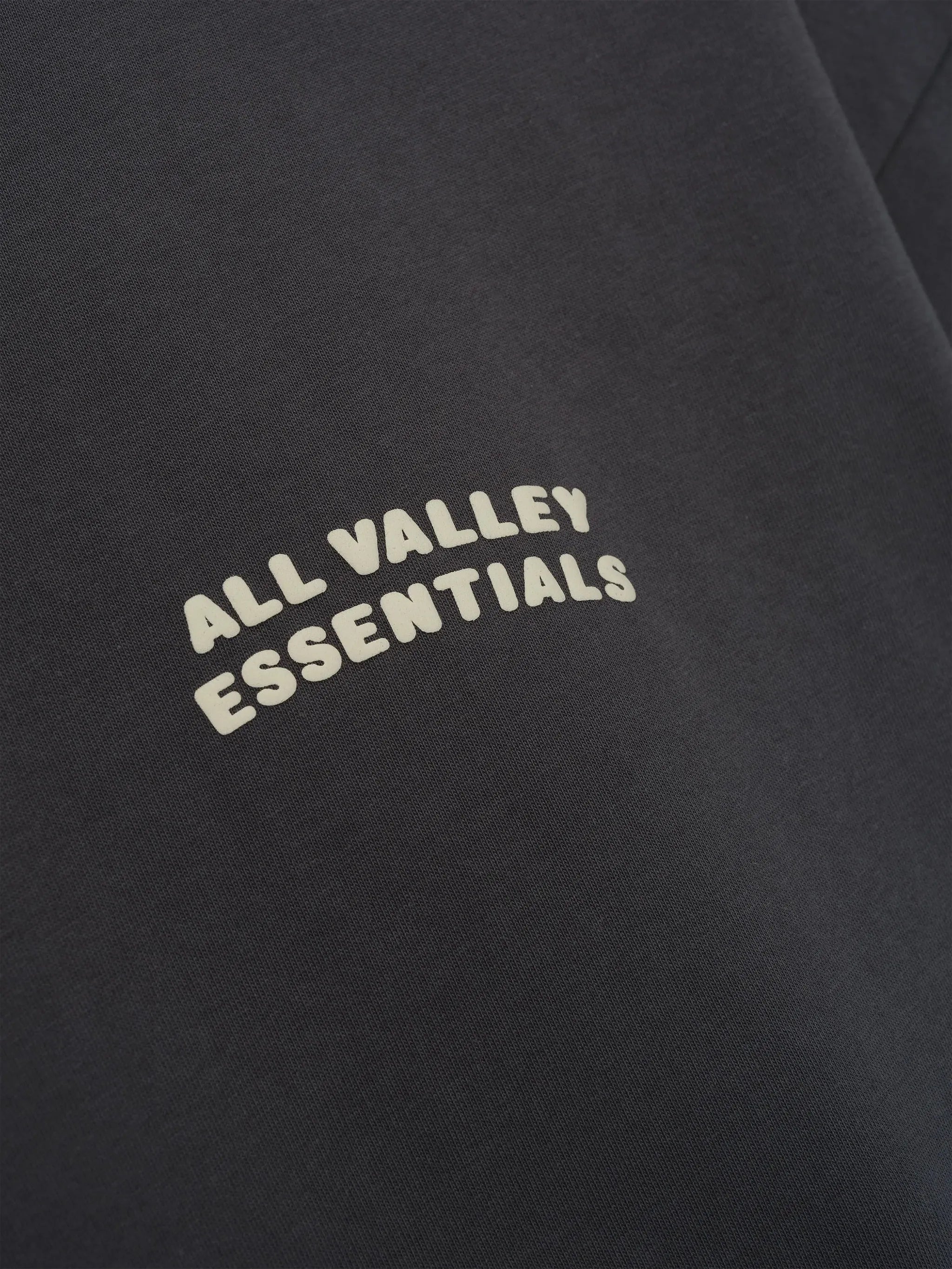 Fear of God Essentials Fear Of God Essentials Merch Tee Logo-print Drop-shoulder T-shirt, view 2