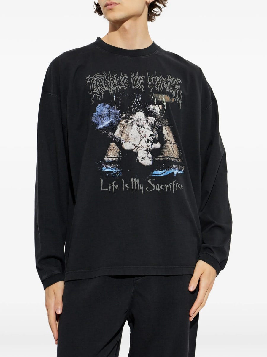 Vetements Vetements Graphic-print Long-sleeve T-shirt, view 2