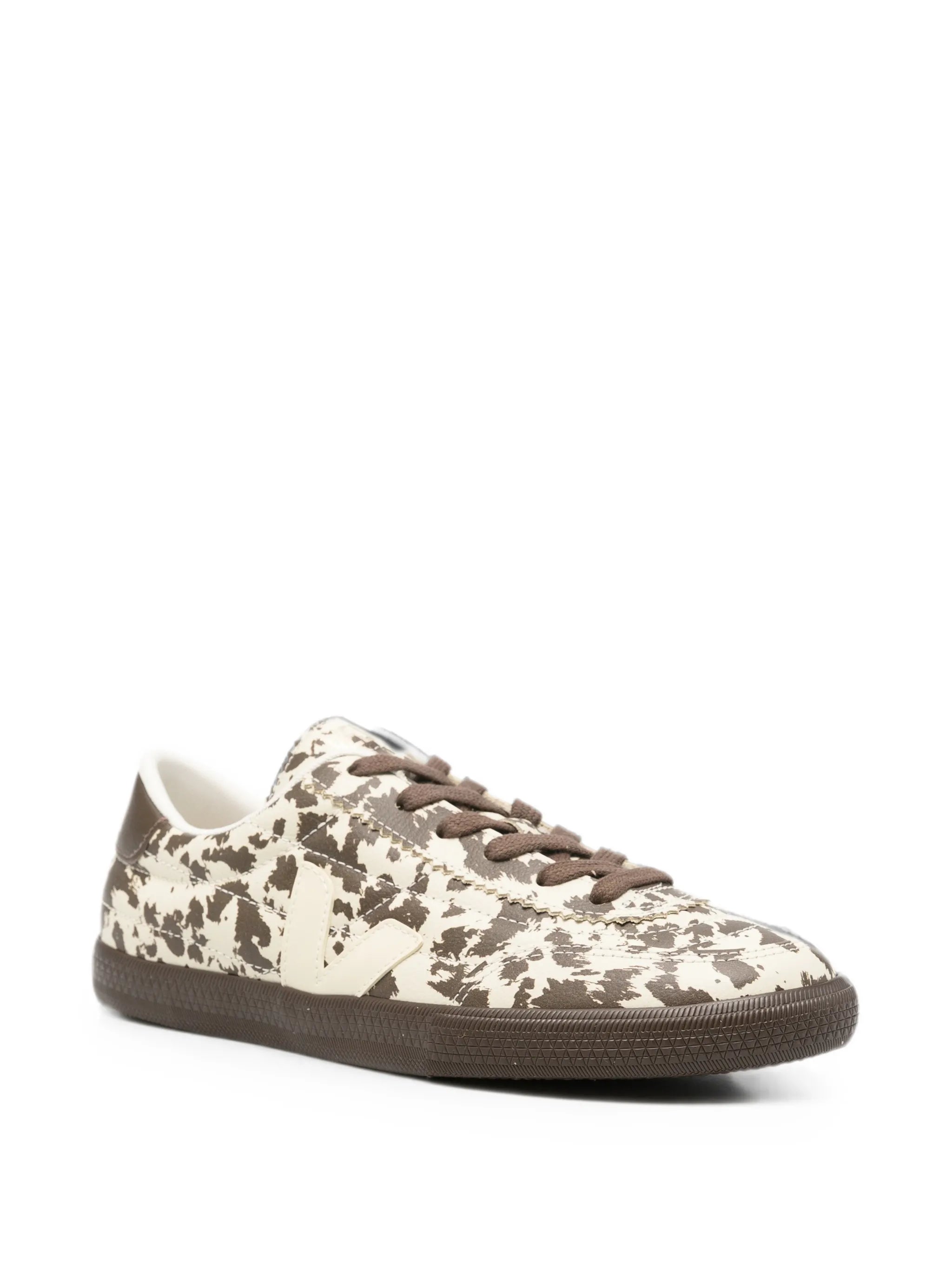 Veja Veja Panelled Low-top Sneakers, view 2