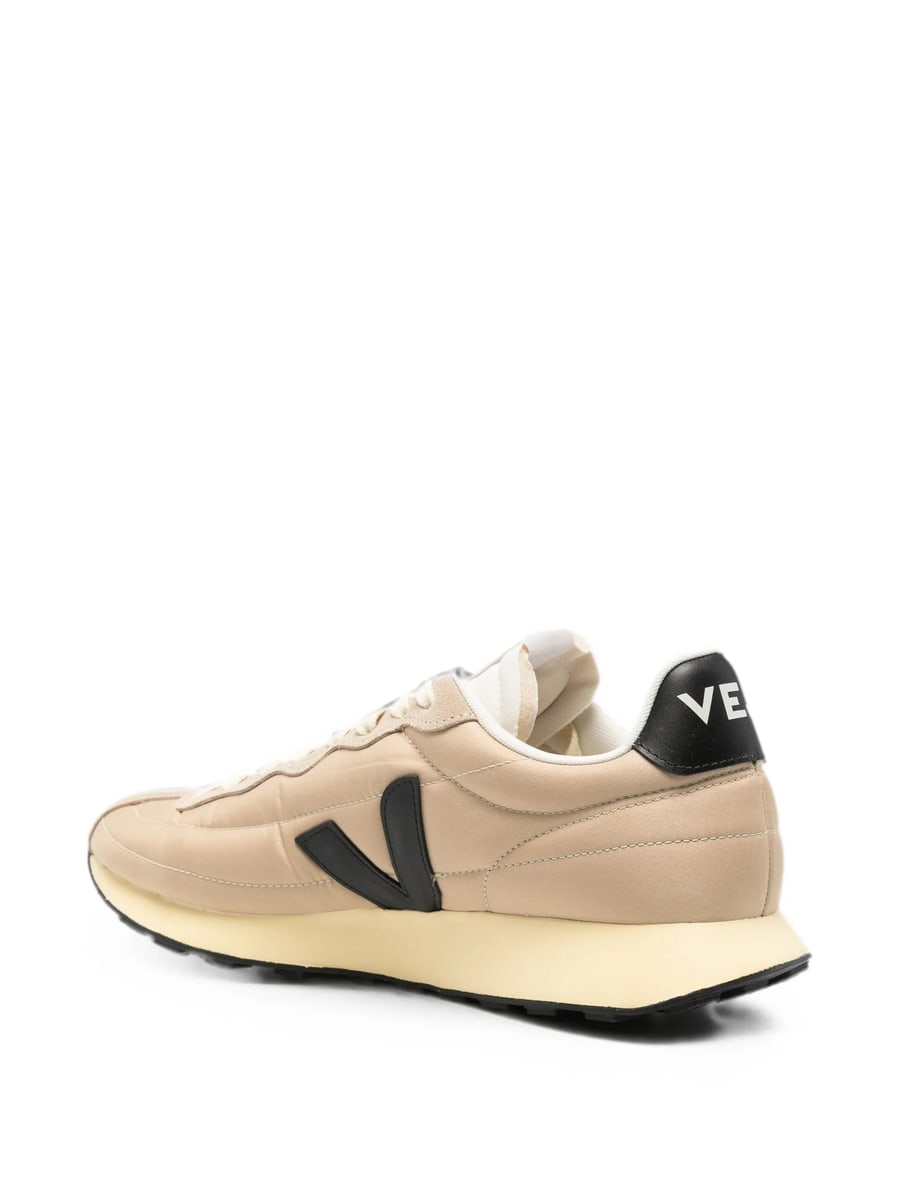 Veja Veja Belem Logo-patch Panelled Sneakers, view 4