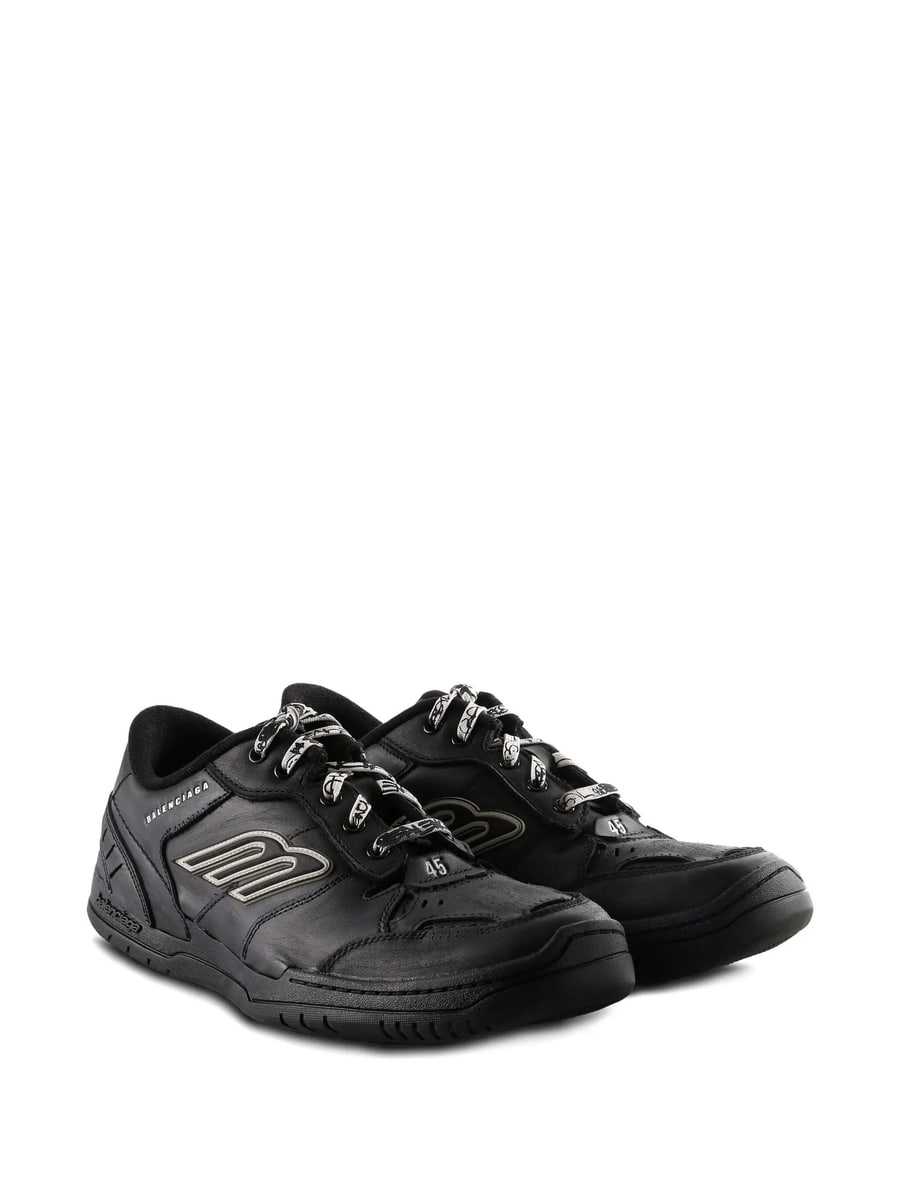 Balenciaga Balenciaga Hamptons Worn-Out Trainers, view 3