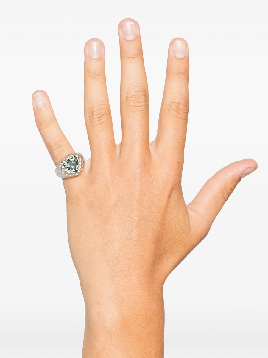 Darkai Darkai Hammered-effect Trillion-cut Ring, view 3