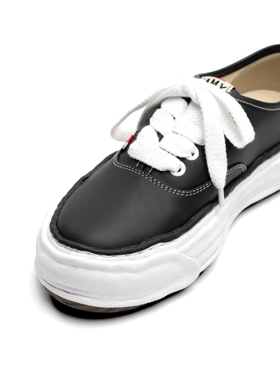 Maison Mihara Yasuhiro Maison Mihara Yasuhiro Baker 26 Sneakers, view 3
