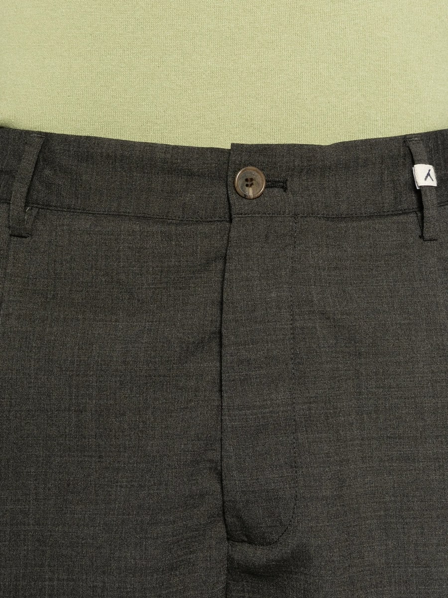 Myths Myths Pleated Belt-loop Shorts, view 4