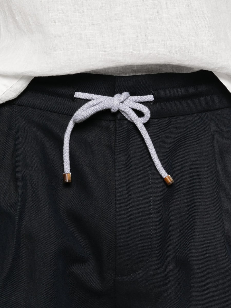 Brunello Cucinelli Brunello Cucinelli Drawstring Pleated Shorts, view 3