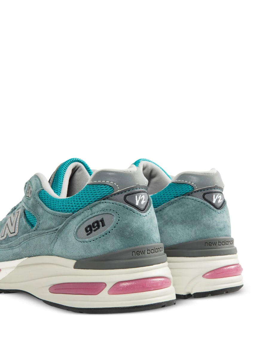 New Balance New Balance Logo-patch Panelled Sneakers, view 4