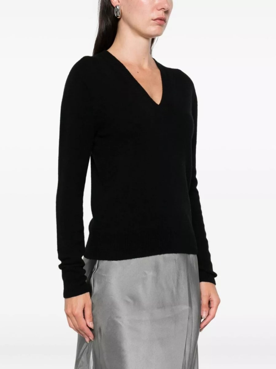 Jucca Maglione a V, view 4