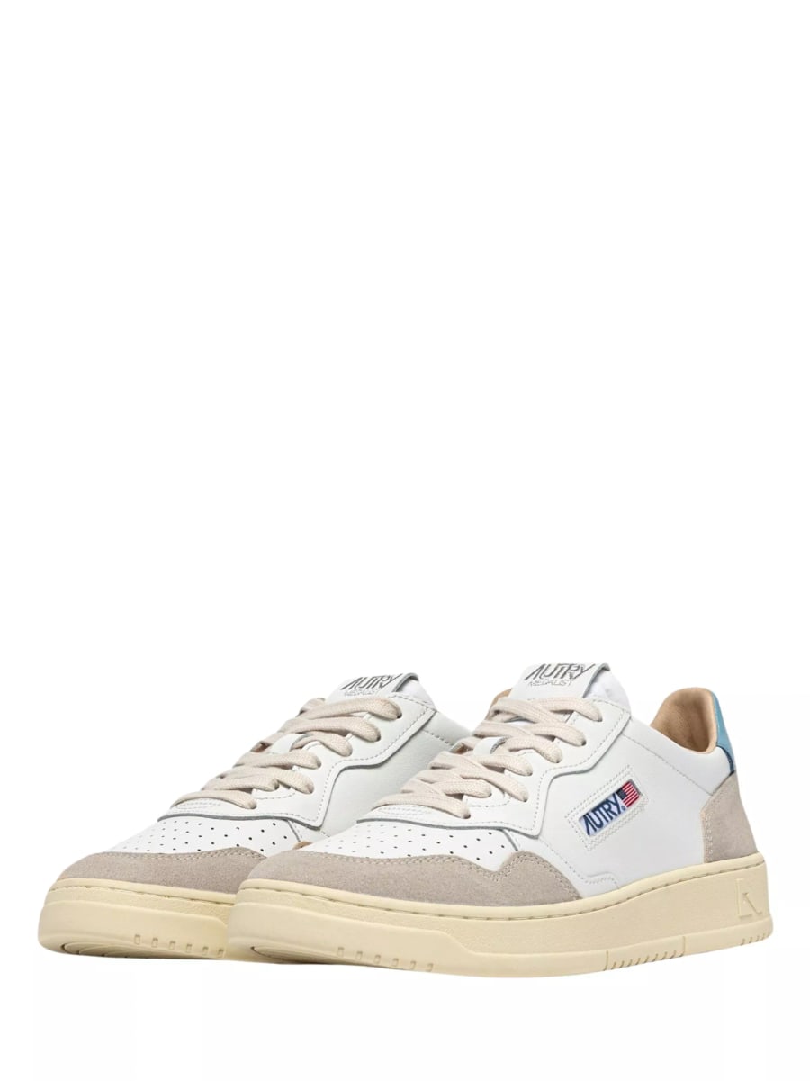 Autry Sneakers in pelle Medialist Low, view 2