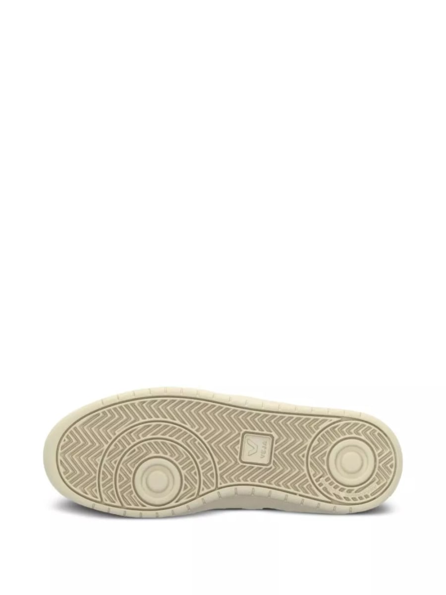 Veja Sneakers V-90, view 3