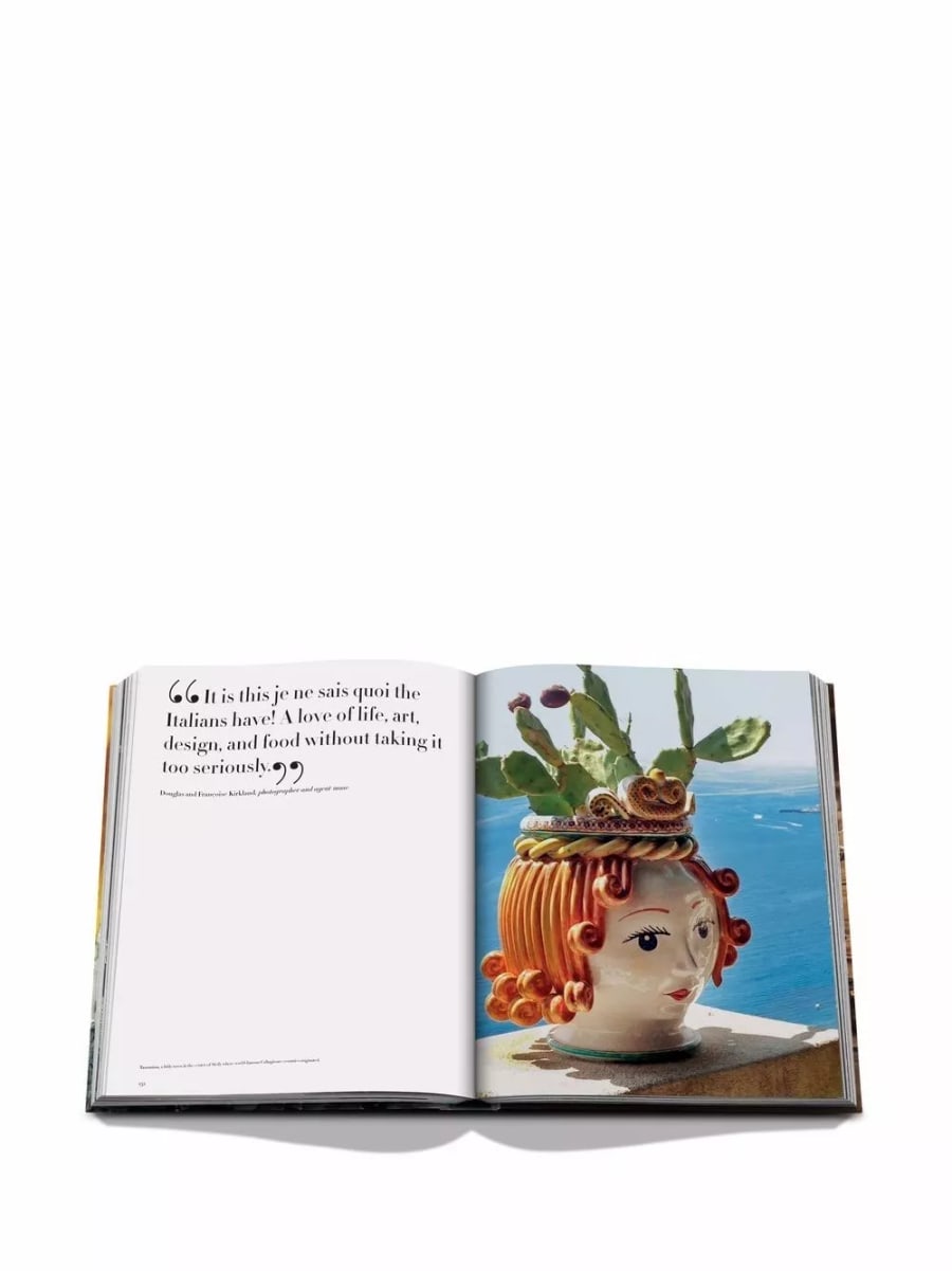 Assouline Italian Chic book, view 2