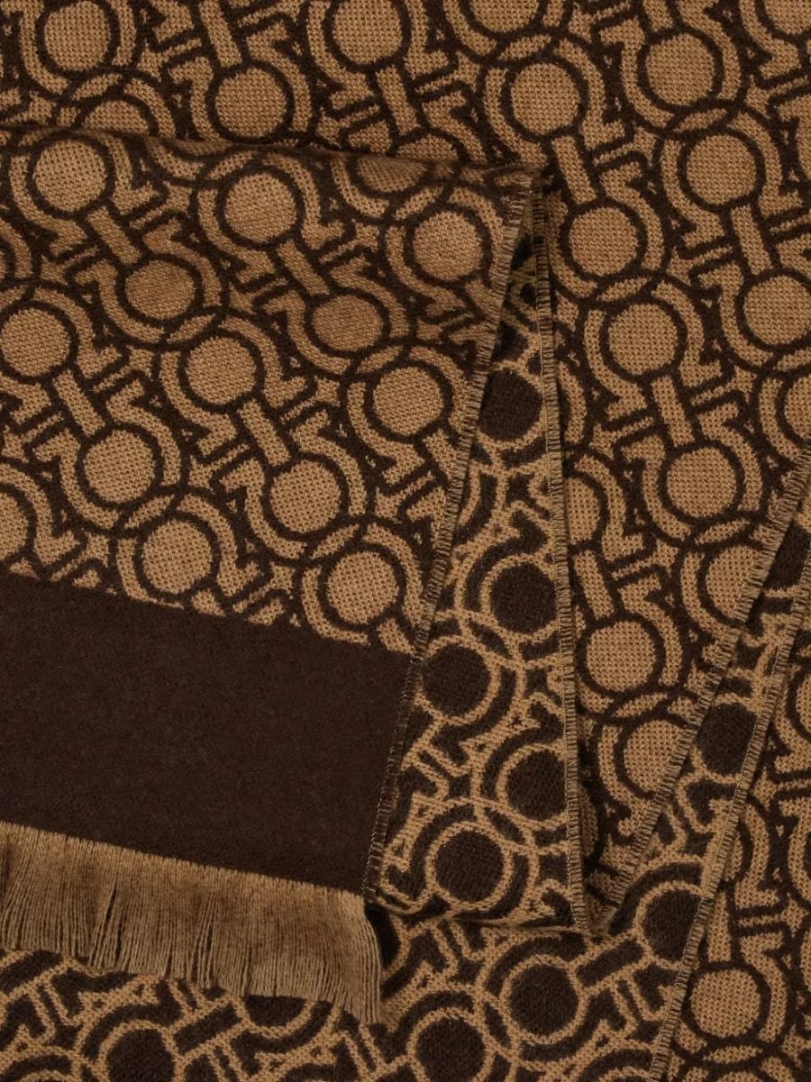 Ferragamo Sciarpa in lana Gancini, view 3