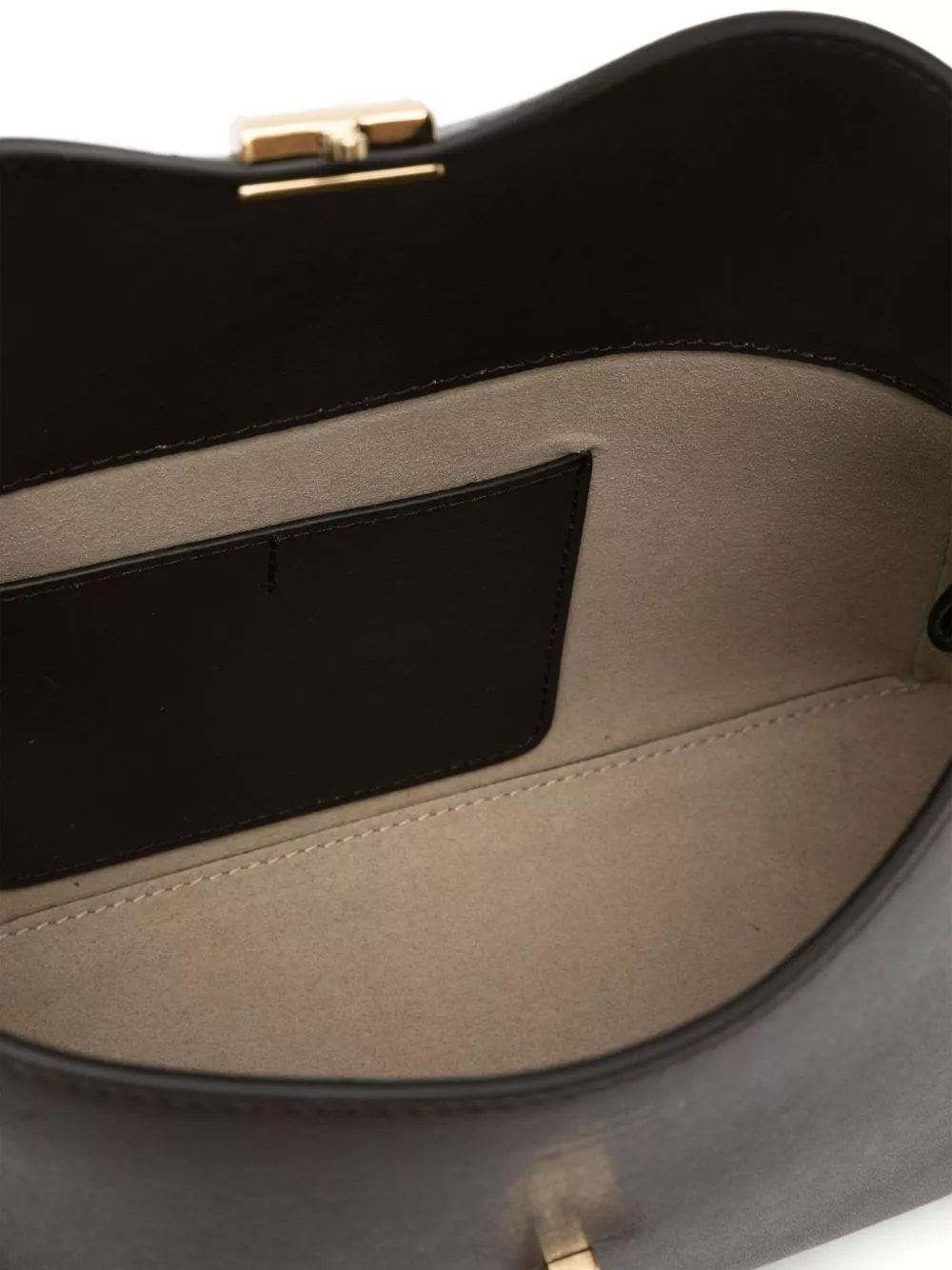Toteme Clutch in pelle T-Lock, view 2