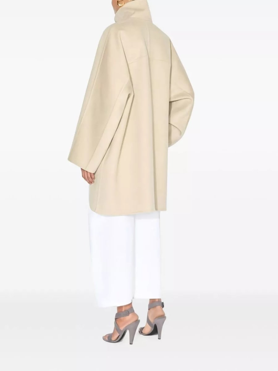 Alaïa Cappotto asimmetrico in cashmere, view 2