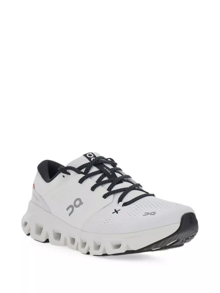 On Cloud X 5 sneakers, view 3