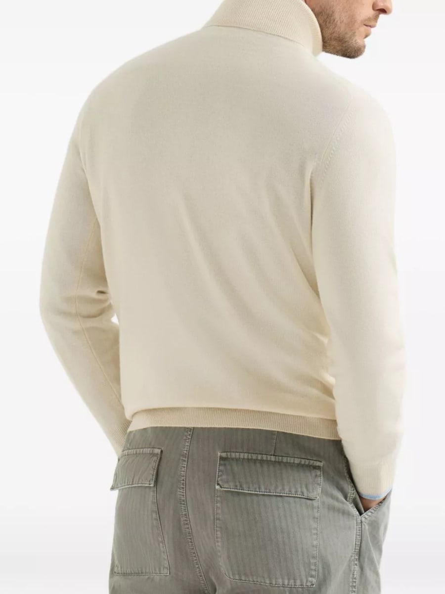 Brunello Cucinelli Maglione in cashmere a collo alto, view 3