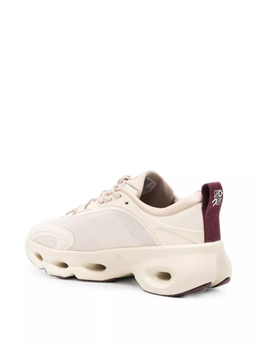 Loewe x on Sneakers Cloudsolo, view 3