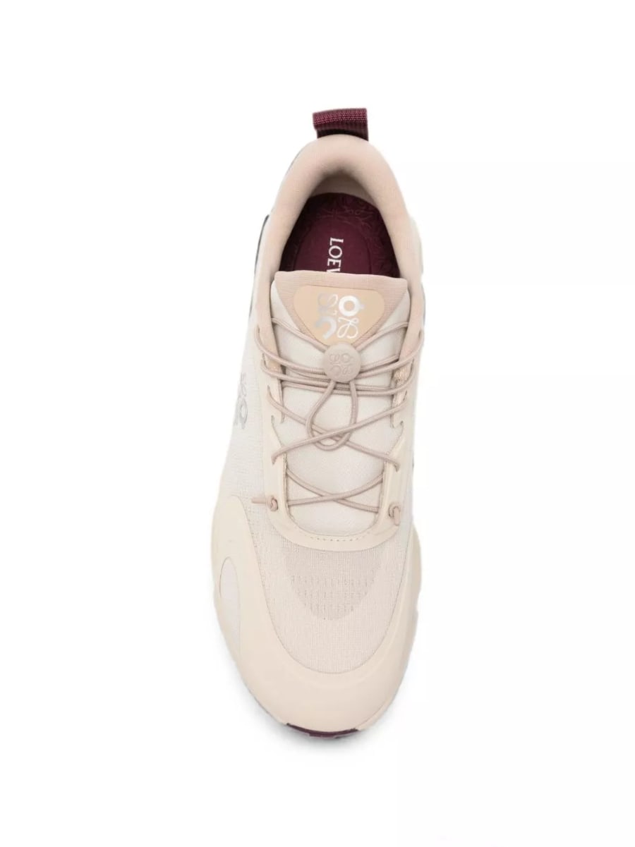 Loewe x on sneakers Cloudsolo, view 3