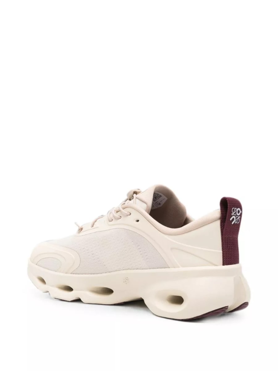 Loewe x on sneakers Cloudsolo, view 4
