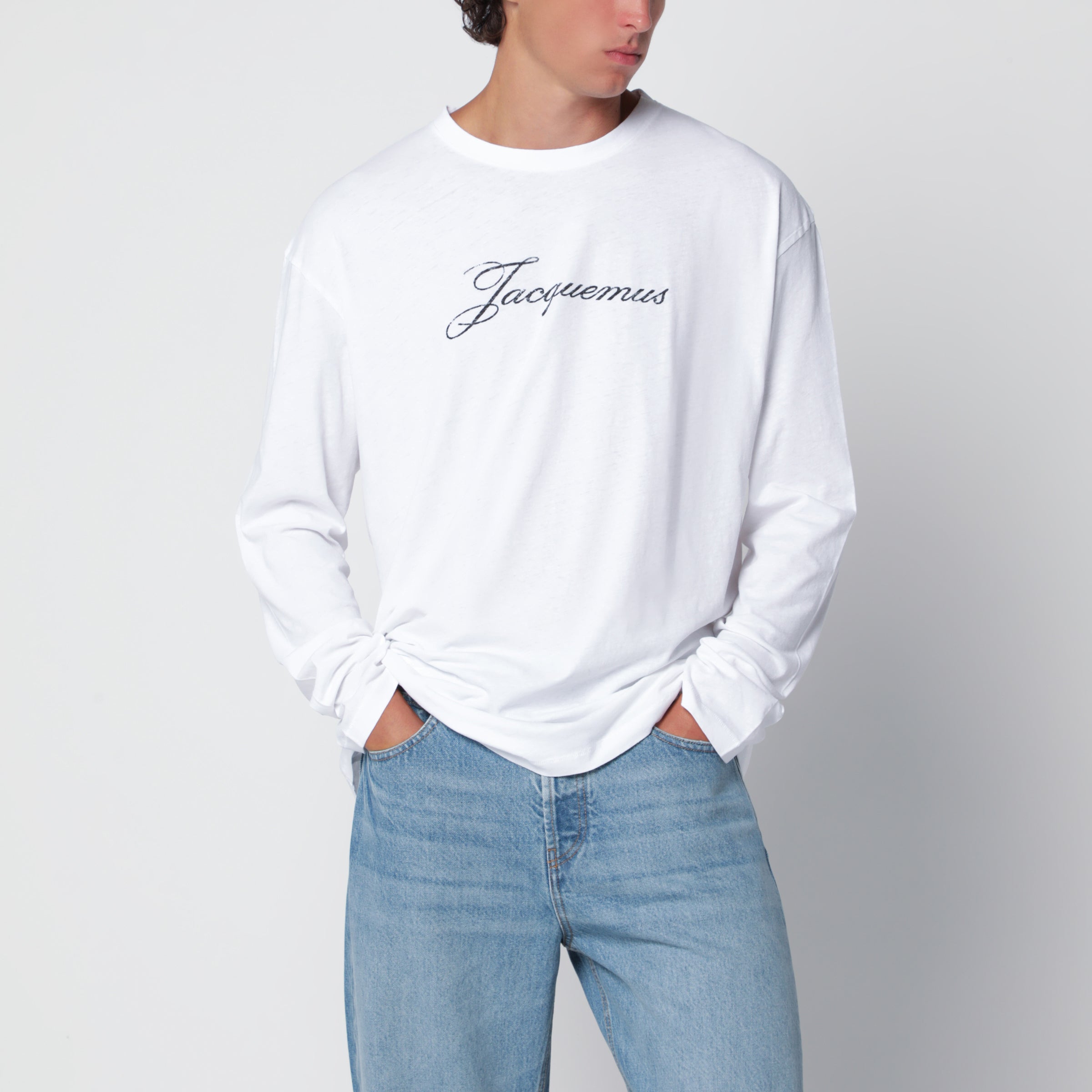 Jacquemus T-shirt a maniche lunghe bianca in cotone