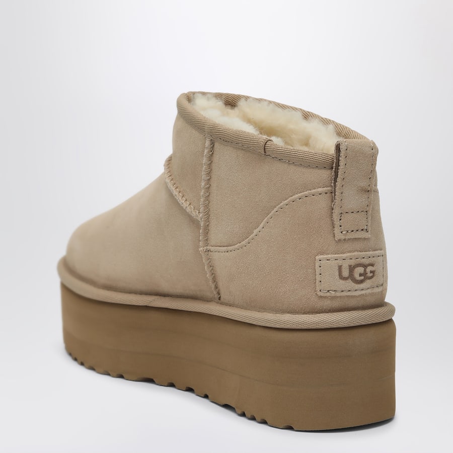 UGG Stivali Classic Ultra Mini con Plateau color sabbia, view 4