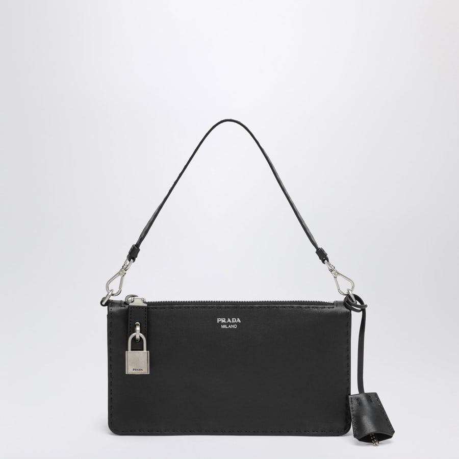 Prada Pouch in pelle anticata nera