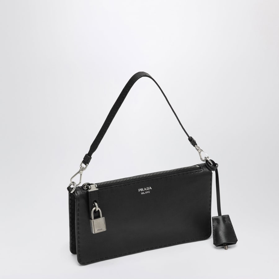 Prada Pouch in pelle anticata nera, view 3