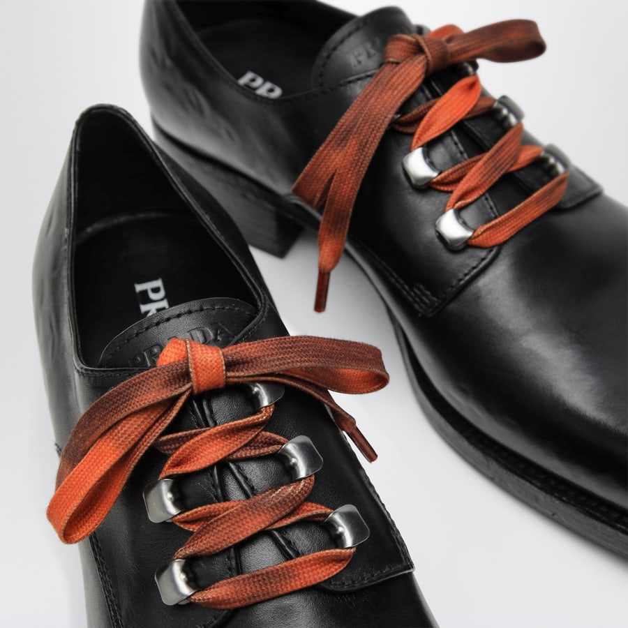 Prada Scarpe stringate nere in pelle anticata, view 5