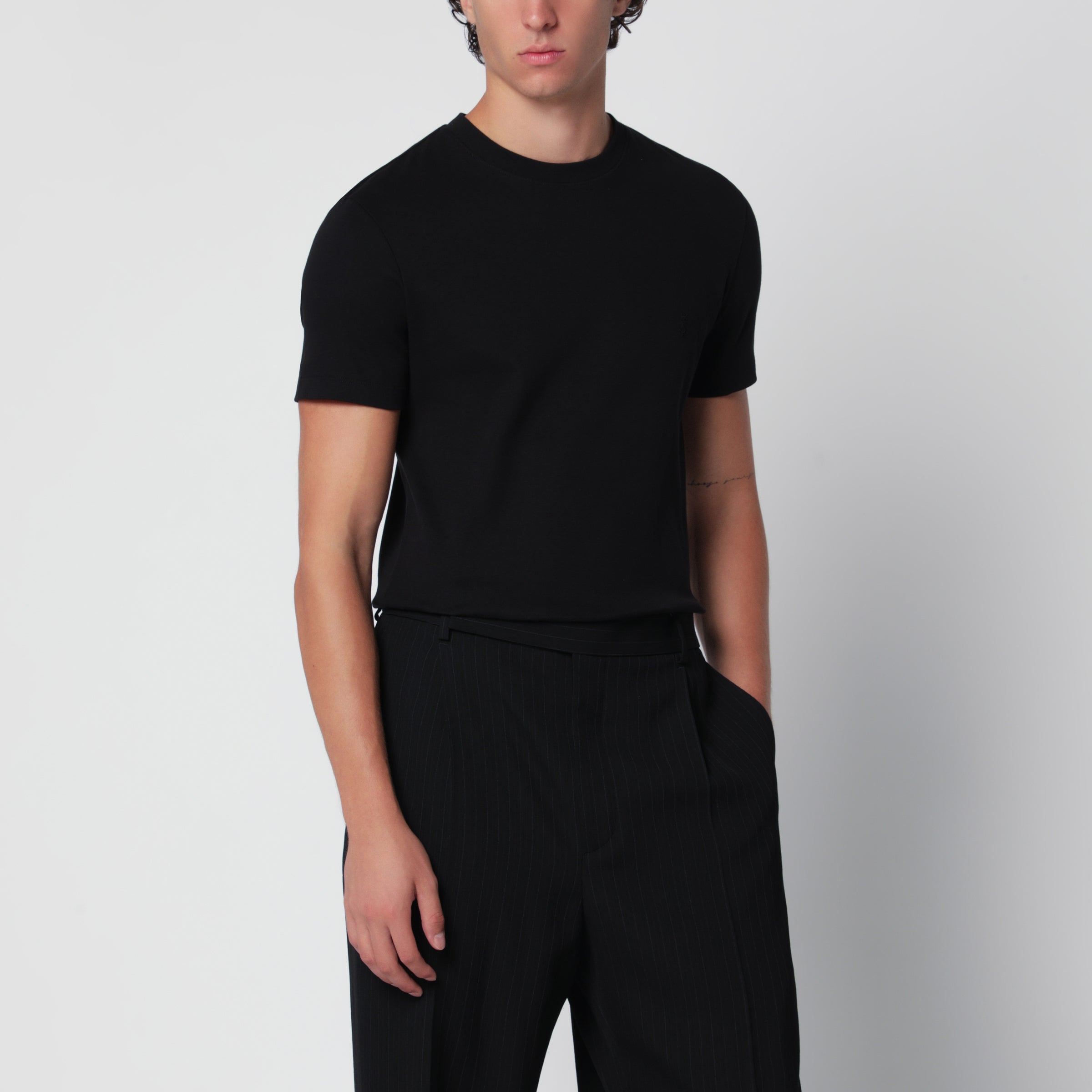 Saint Laurent T-shirt Cassandre nera in cotone