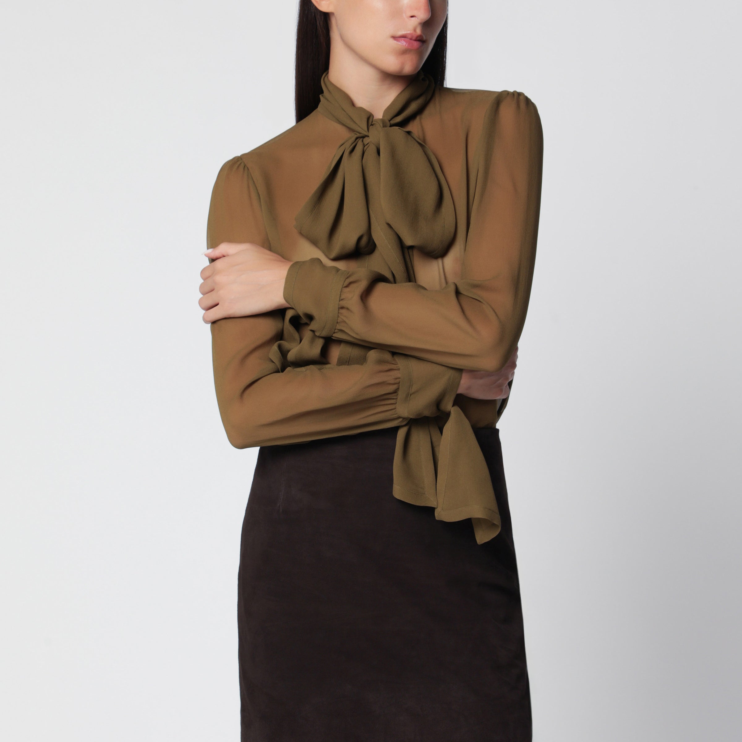 Saint Laurent Blusa lavallière verde bronzo in seta