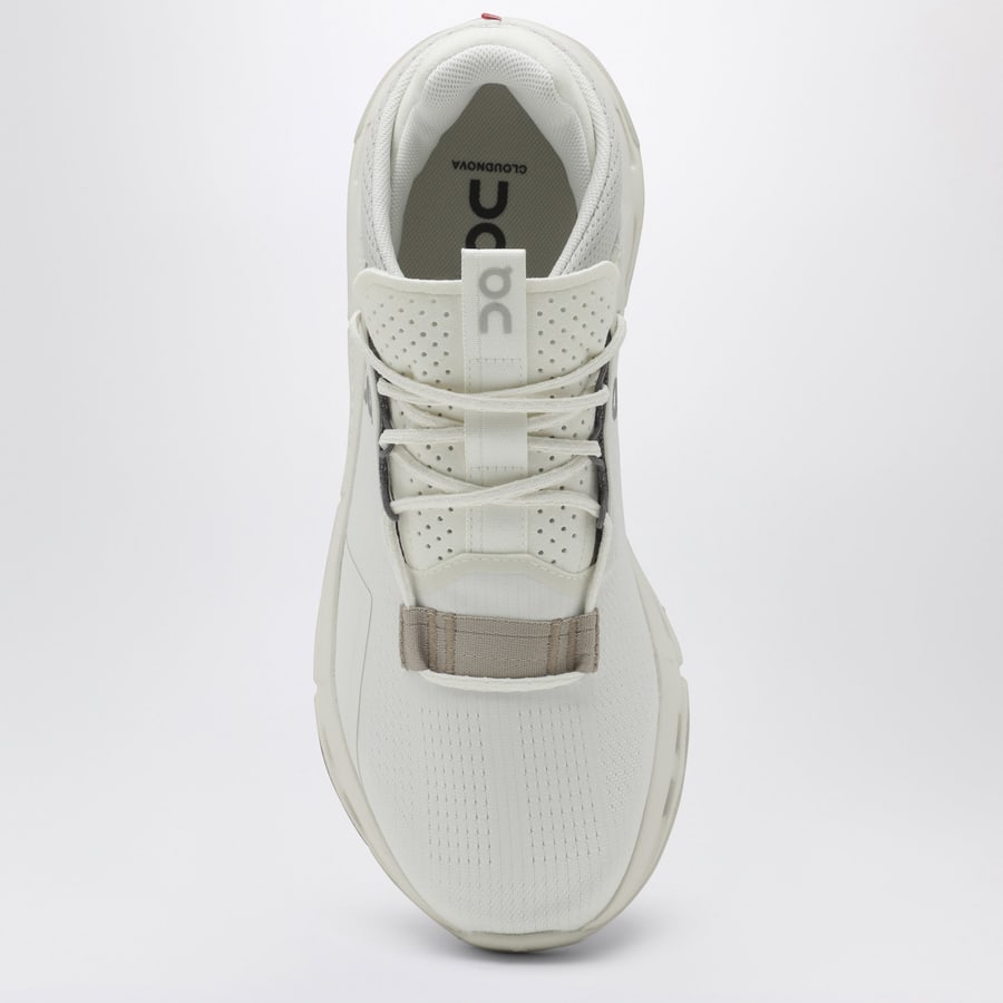 ON Sneaker Cloudnova 2 Ice / Sand, view 3