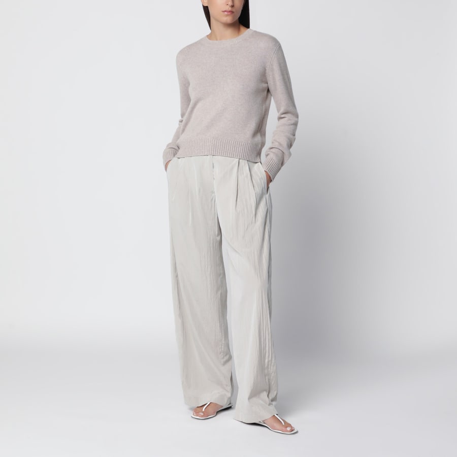 LISA YANG Maglione Mable girocollo in cashmere color sabbia, view 2