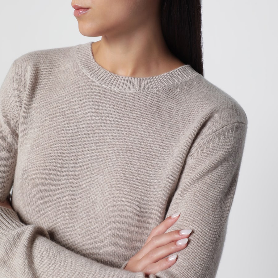 LISA YANG Maglione Mable girocollo in cashmere color sabbia, view 4