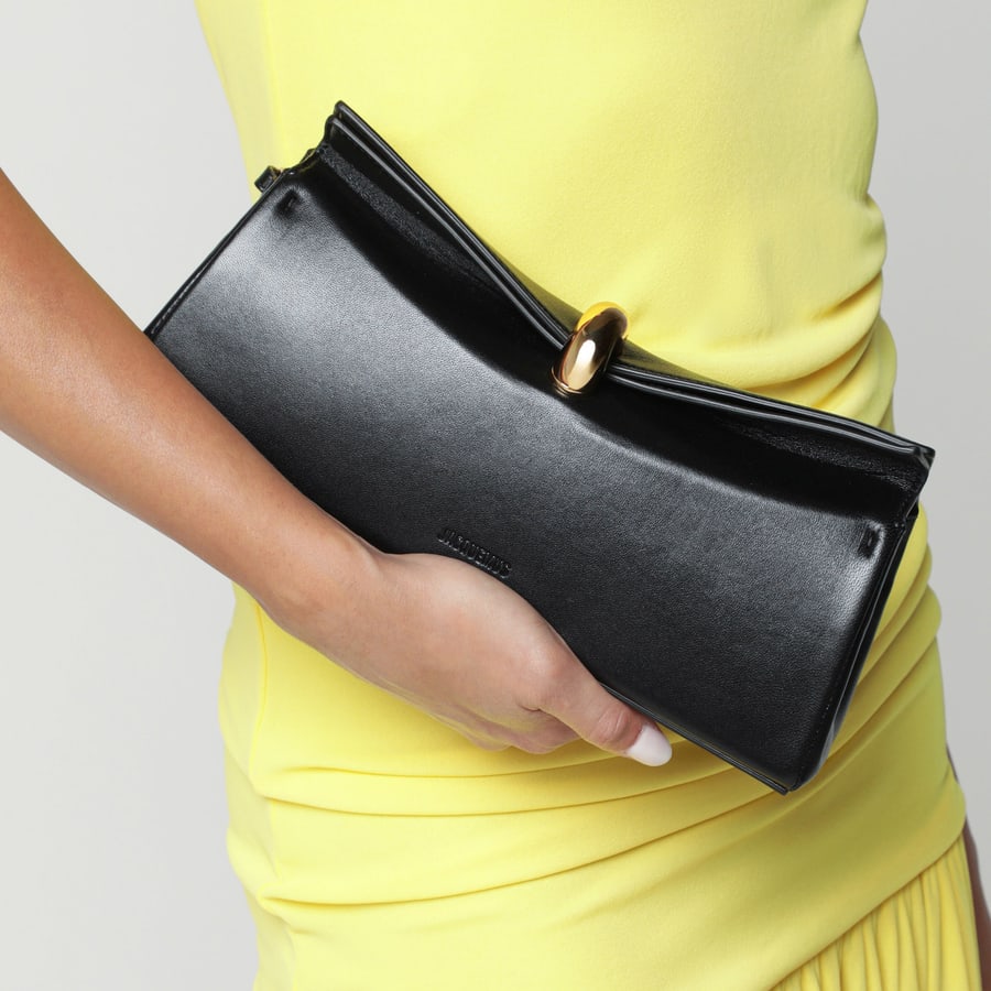 Jacquemus Pochette Valérie in pelle nera, view 2